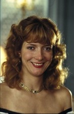 Glenne Headly [Dirty Rotten Scoundrels] Unsigned 10x8 Photo 74683