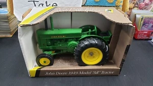 NIB 1993 1949 JOHN DEERE MODEL AR 1/16 FARM TRACTOR ERTL #5680 TOY DIECAST - Picture 1 of 7