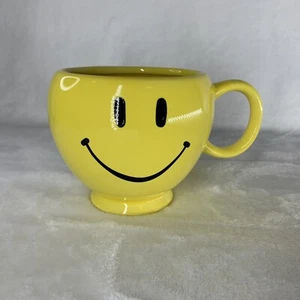 Smiley Mug Yellow 20 oz Oversized Coffee Cup Happy Good Mood Face Smile Emoji  - Picture 1 of 9