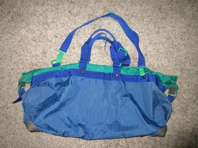 VTG 1991 SAMSONITE SAMMIES DUFFEL BAG W/ ADJUSTABLE STRAPS BLUE GREEN STRIPES - Image 1 of 4