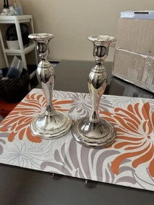 VINTAGE ONEIDA JAPAN TARNISH-RESISTANT SILVER PLATED CANDLE HOLDER STANDS - Picture 1 of 6