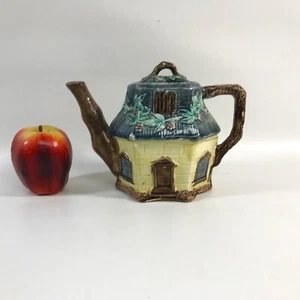 Late 1800s English Majolica Cottage & Blackberry Vine Decorated Teapot - Picture 1 of 9