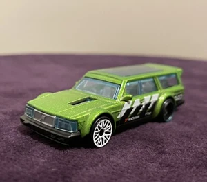 Coche Miniatura Volvo 240 Wagon Drift Break Hot Whels HW 1/64 Nuevo Sin Caja - Imagen 1 de 6