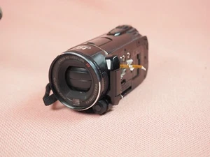 Canon VIXIA HF S200 8MP 10x Zoom HD AVCHD Flash Camcorder For Parts or Repair - Picture 1 of 10