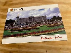 Buckingham Palace Postcard - Picture 1 of 4