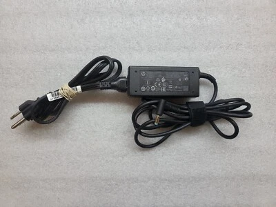 Genuine HP AC Power Adapter 45W 19.5V 2.31A TPN-DA16 741727-001 L25296-003 - Image 1 of 3