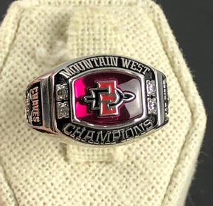 2015 Jostens San Diego State Mountain West Golf Championship Ruby Ring Size 8.75 - Picture 1 of 11