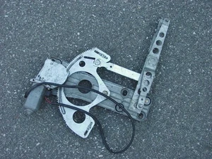 Volvo Power Window Motor & Elevator RIGHT FRT Fits 1975-1993 164-240-260. - Picture 1 of 1