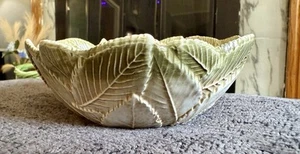 Leaf Embossed Bowl Made In Italy 7707 Green and Cream 6-1/4" Soup Cereal Bowl - Picture 1 of 5