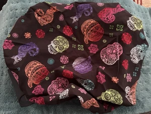 Skulls Cats Pumpkins Unisex /Chemo Surgical Scrub Hat/Cap Zoe & Chloe New W/ Tag - Picture 1 of 8