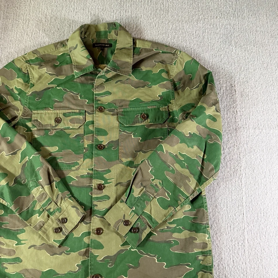 Camisa masculina Banana Republic grande floresta oliveira camuflagem excedente caça militar - Imagem 1 de 4