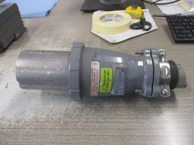 Conector RussellStoll JPS1534LKR/CONN 150A 600V 3P 4W 400Hz Usado Foto 1 de 4