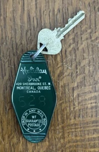 Vintage Holiday Inn Hotel Motel Keychain Fob & Key (Montreal Quebec - Room #528) - Picture 1 of 3