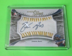 2011 In the Game Heroes and Prospects Between Seams Jordan Akins  Auto 