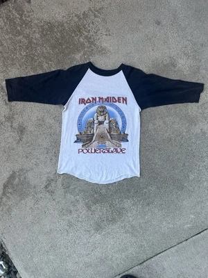Camisa Raglán Iron Maiden Powerslave 1984 De Colección Talla S Camiseta Gira Rara Banda de Rock de Egipto Foto 1 de 4