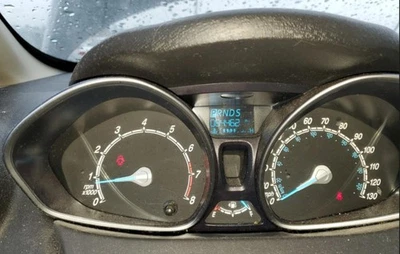 Fiesta OE 2015 velocímetro medidor grupo 84 k millas Ford Foto 1 de 4