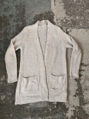 Cárdigan Essentials by Full Tilt para mujer mediano crema acrílico/poliéster con bolsillos Foto 1 de 4