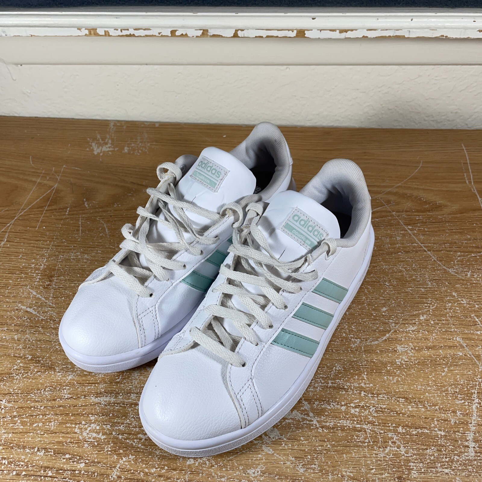 rose gold adidas cloudfoam