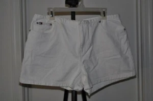 Tommy Hilfiger Shorts Jeans Size 16 Hispster Short White Women's - Picture 1 of 2