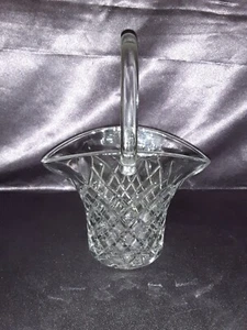 Vintage 10" Clear Crystal Glass Basket with Handle Possibly Princess House? - Picture 1 of 4