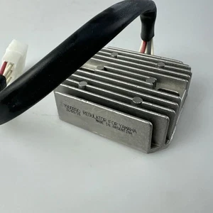 DZE YAMAHA 3SL-81960-01 RADDRIZZATORE E TENSIONE R (RECTIFIER & REGULATOR) E0072 - Foto 1 di 8