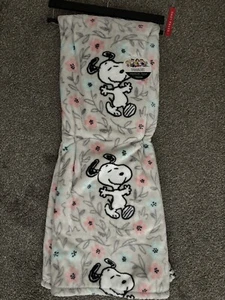 NEU Snoopy Decke Frühling Blumen 60” x 70” weich extra lang Neu mit Etikett - Bild 1 von 4