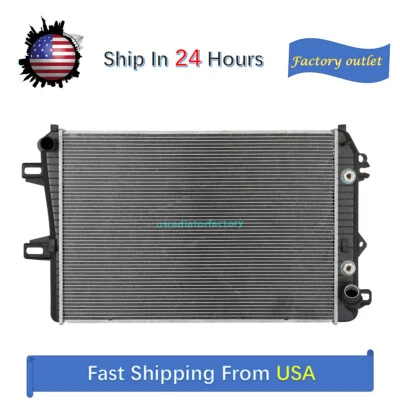 2857 Radiator For Chevrolet 2006-2010 Silverado GMC Sierra 2500HD 3500HD 6.6L V8 Foto 1 de 4