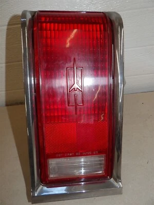 LH DRIVERS 侧尾灯组件 OLDSMOBILE 欧米茄 1980 — 第 1/4 张图片