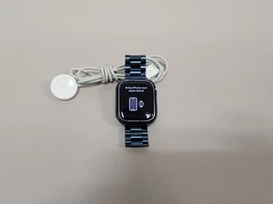 Apple Watch série 7 45 mm A2474 - Photo 1 sur 6