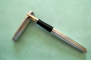 Parker 75 fountain pen, silver stripes, 14K gold XF nib made in France - Picture 1 of 15