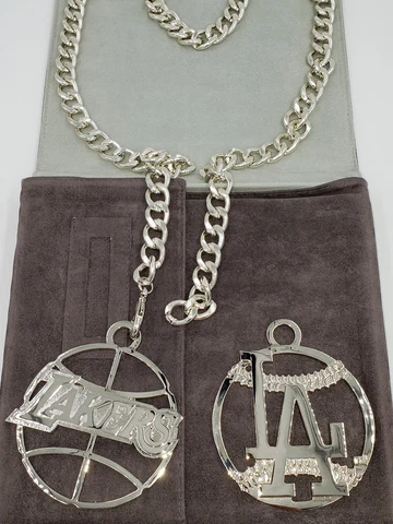 LA Lakers Aminco silver-plated brass medallion w/16" necklace chain (ltd) Rare! Cover