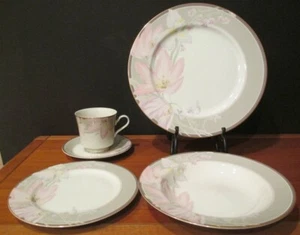 38 PIECE MIKASA GRAND IVORY FINE CHINA L5510 KATHERINE PATTERN - Picture 1 of 5