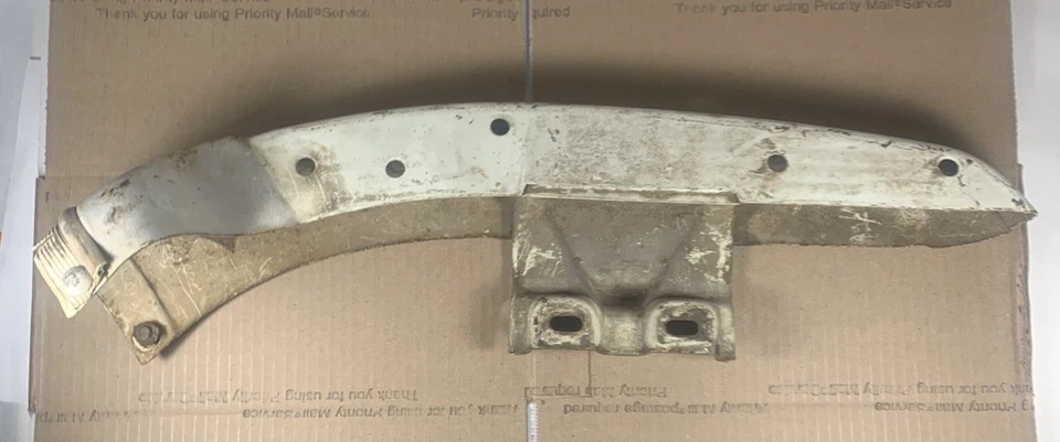 Parachoques delantero lado derecho Volkswagen tipo 2 autobús 1968-1972 OEM Foto 1 de 4