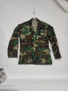 VTG Shirt Combat Woodland Camouflage Field Jacket Medium Reg US Military  - Picture 1 of 2