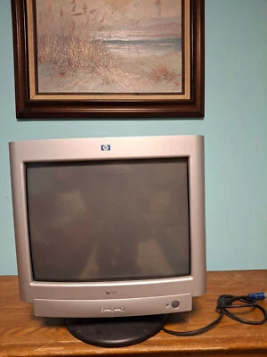 HP Compaq s7500 17" Color Monitor 1024x768 @85Hz  PE1164 - Image 1 of 4