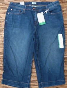 LEVI'S 580 WOMEN PLUS DEFINED WAIST WASH FADED STRETCH DENIM CAPRI JEANS LIST$42 - Picture 1 of 3