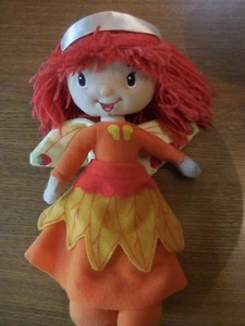 Muñeca Fresa Shortcake Muñeca de Tela Suave con Alas de Hadas y Vestido - Imagen 1 de 4