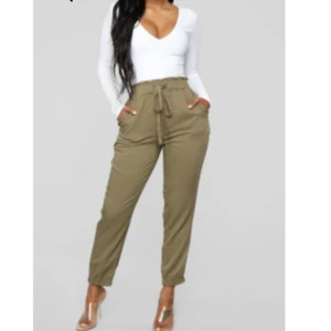 Long Time Lover - oliv - Jogger mit hohem Bund und Kordelzug Gr. XL - Bild 1 von 4