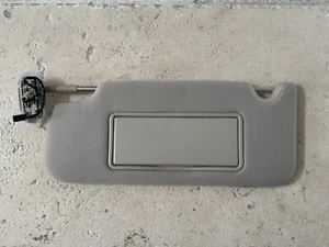 Nuevo OEM GM 381 Pontiac G6 2006 2007 beige lado del conductor parasol parasol - Imagen 1 de 7