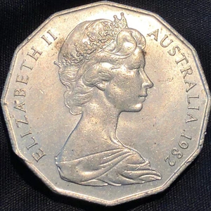 1982 Australia 50 Cents Commonwealth Games Brisbane Coin - AU (About UNC) - Picture 1 of 4