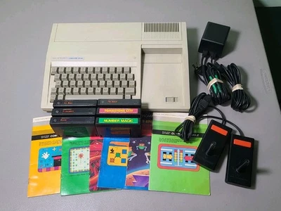 Texas Instruments Ti-99/4A Vintage Heimcomputer mit 6 Spielen - ungetestet auf Ersatzteile - Bild 1 von 4