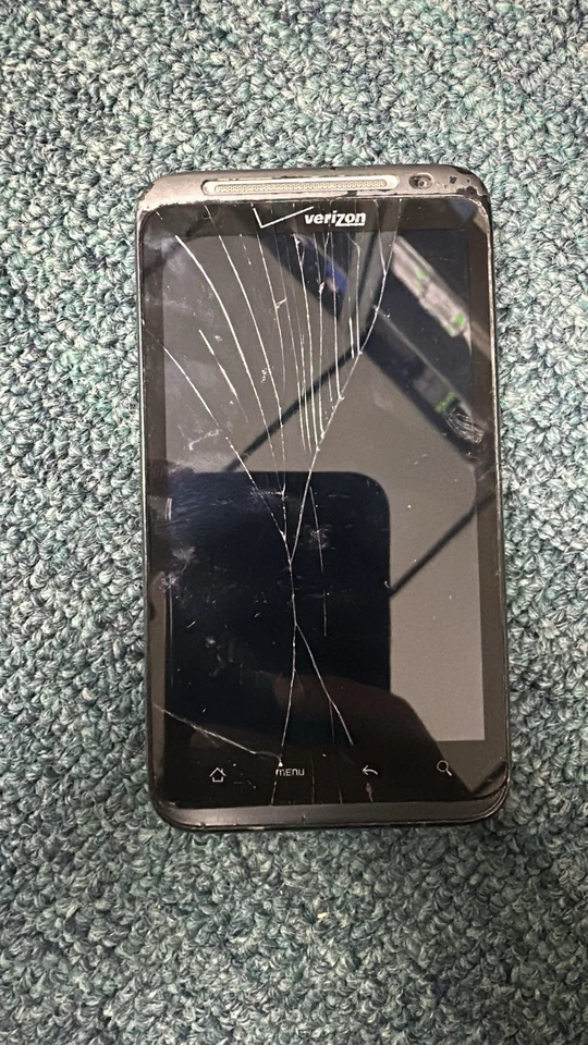 HTC Thunderbolt 4G Black Phone Not Turning On Phone for Parts Only - Image 1 of 2