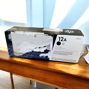 Original HP 12A Schwarz Toner HP Q2612A - geöffnet , unbenutzt - MHD 11.23 - Bild 1 von 2