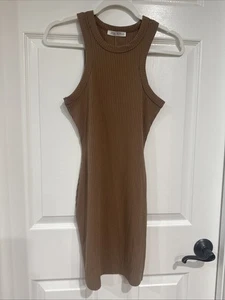 12th Tribe Damen kleines kurzes Trägerkleid gerippt hellbraun - NEU - FEHLER - Bild 1 von 9