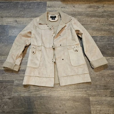 Outer Edge Faux Suede Women XL Ranch Style - Image 1 of 3