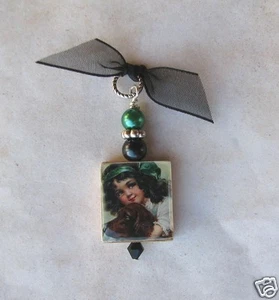 St. Patrick's Day Pendant Irish Setter Dog Girl St. Patty's Charm Green VTG Art - Picture 1 of 1