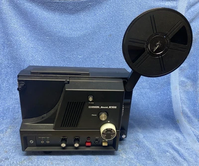 Proyector de películas de sonido vintage CHINON Sound 6100 8 mm Foto 1 de 4