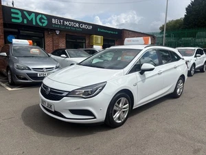 2017 Vauxhall Astra 1.6 CDTi 16V 136 Design 5dr Diesel - Picture 1 of 22