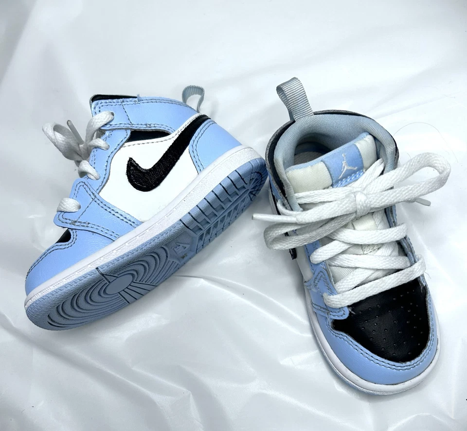 Nike Air Jordan 1 Mid UNC Azul Negro Blanco Niño 644507-401 Talla 6C Foto 1 de 4