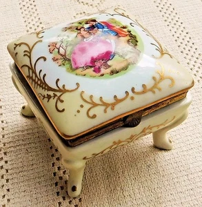 VINTAGE 1950's ARDCO LIDDED PORCELAIN TRINKET BOX - JAPAN - Picture 1 of 7